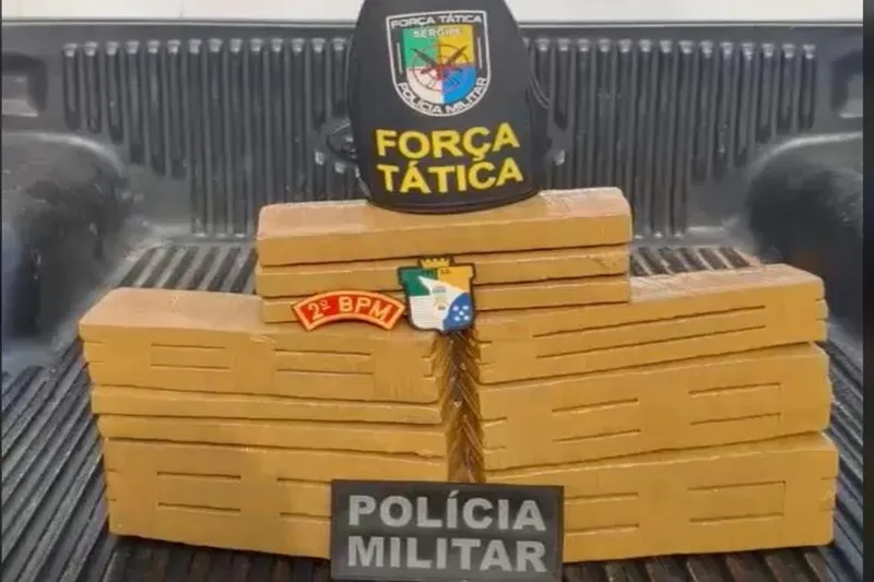Casal é preso suspeito de tráfico com 20 tabletes de maconha em Propriá