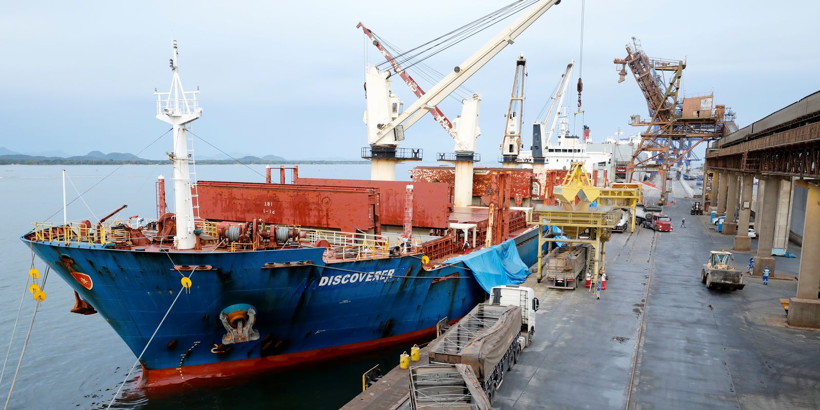 2020 12 04t162033z 1555226645 rc2ggk9d2534 rtrmadp 3 brazil soybeans imports 1
