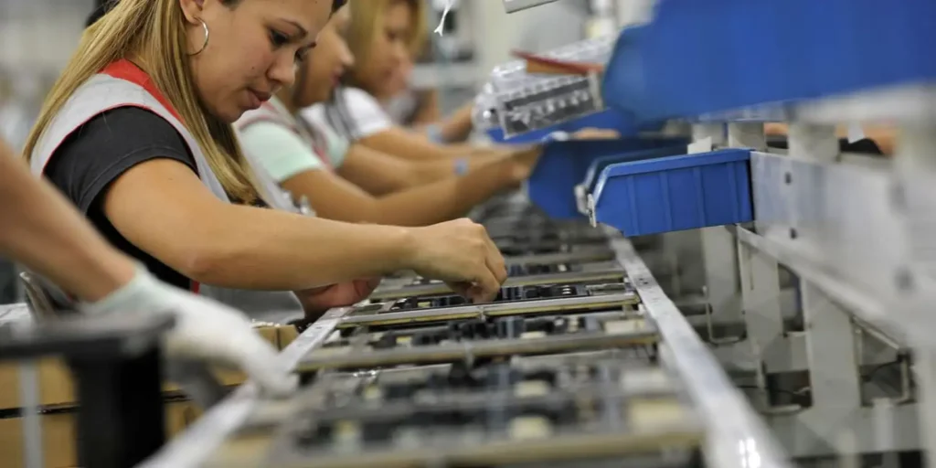 Governo revisa tarifas de importação de eletrônicos e mantém preços praticamente inalterados