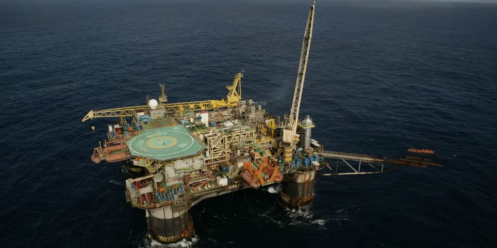 Produção nacional de petróleo e gás sobe 13,3% em 2025 e atinge novo recorde