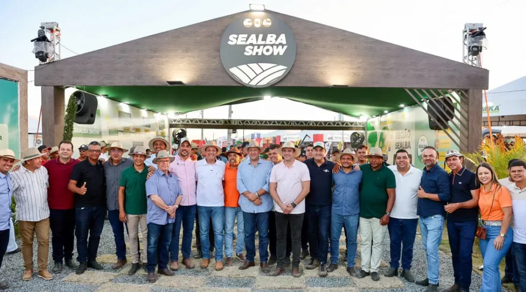 Terceiro dia do Sealba Show recebe secretário de Alagoas e homenageia produtores com Mérito Agro 2026