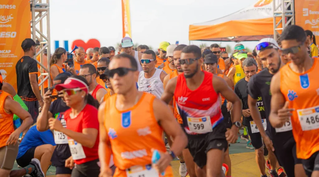 Corrida de 5 km do Verão Sergipe 2026 reúne 600 atletas na orla de Pirambu