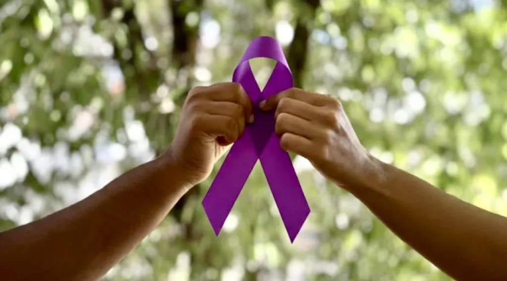 Campanha Fevereiro Roxo alerta para o lúpus e destaca a importância do diagnóstico precoce