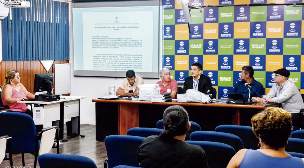 Governo de Sergipe realiza primeira sessão de licitação para a Adutora do Leite