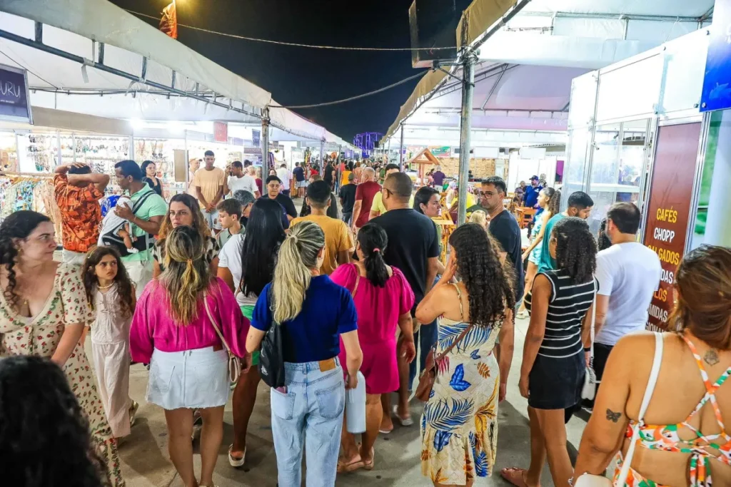 Feirinha da Orla reúne 30 expositores e shows gratuitos em Aracaju durante o Carnaval