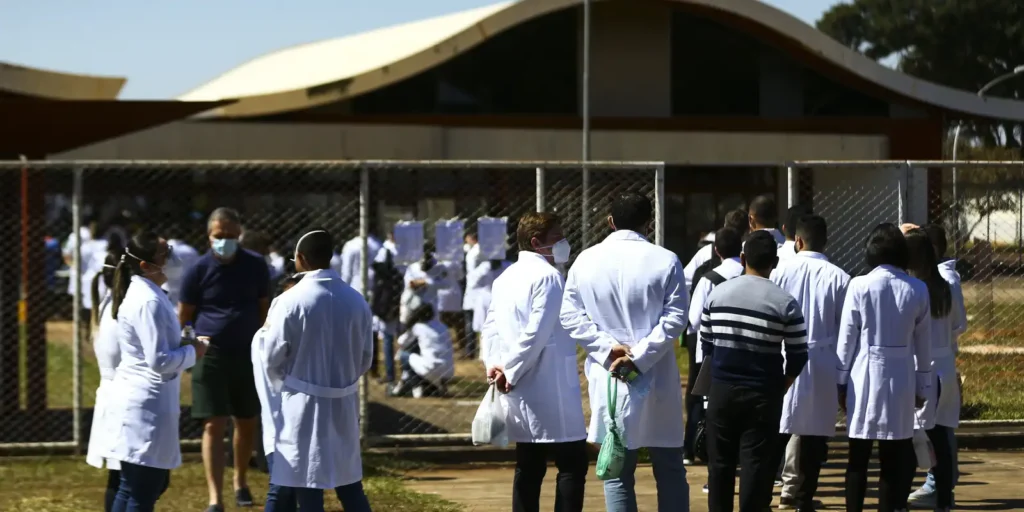 MEC cancela edital que abriria 95 novos cursos privados de medicina