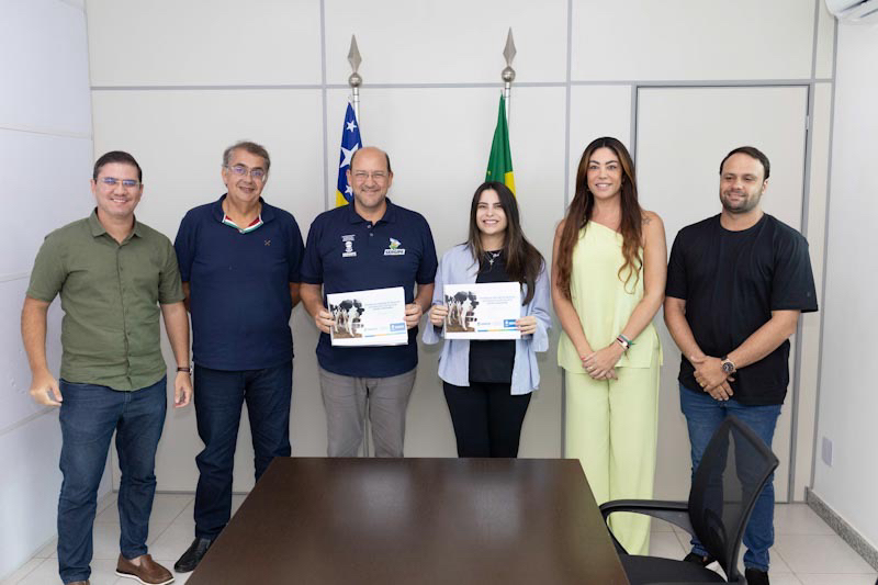 Yandra Moura comemora licitação da Adutora do Leite, obra de R$ 618,2 milhões no Alto Sertão de Sergipe