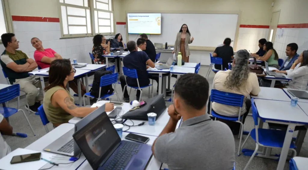 Governo de Sergipe abre inscrições para formação de professores em competências digitais