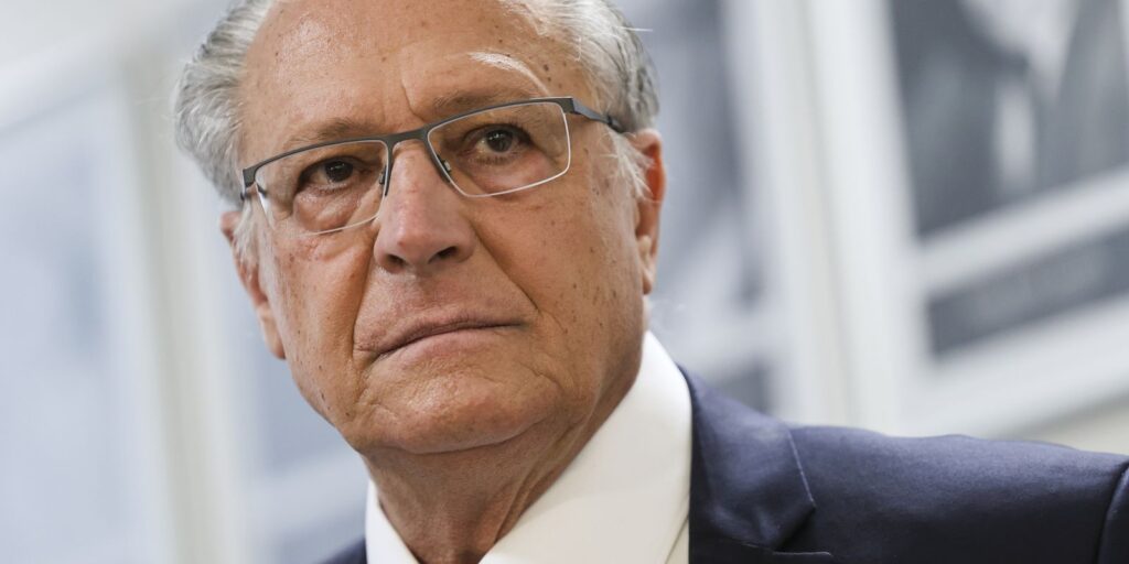 Alckmin rejeita projetos que preveem quebra ou prorrogação de patentes de medicamentos