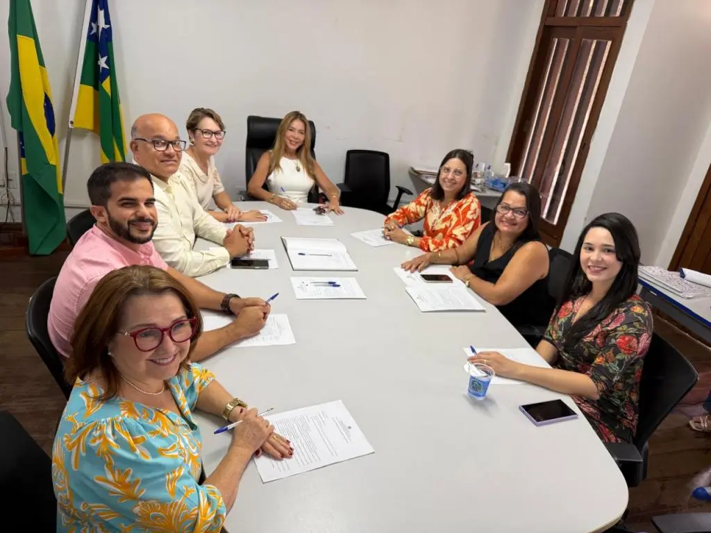 Conselho Municipal de Educação de Aracaju inicia agenda de 2026 e empossa novas conselheiras