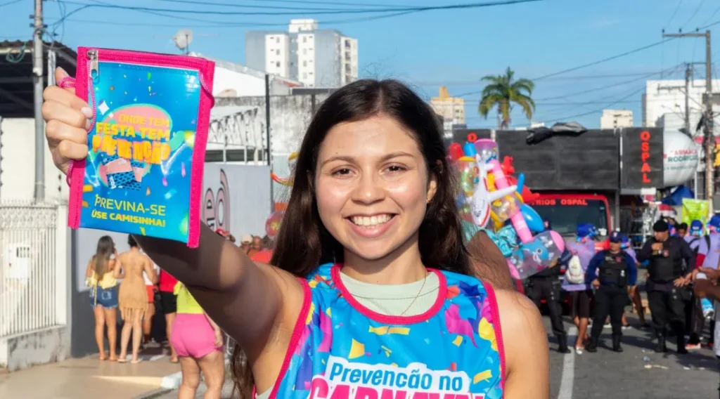 Governo de Sergipe leva 600 mil camisinhas às ruas durante o Carnaval