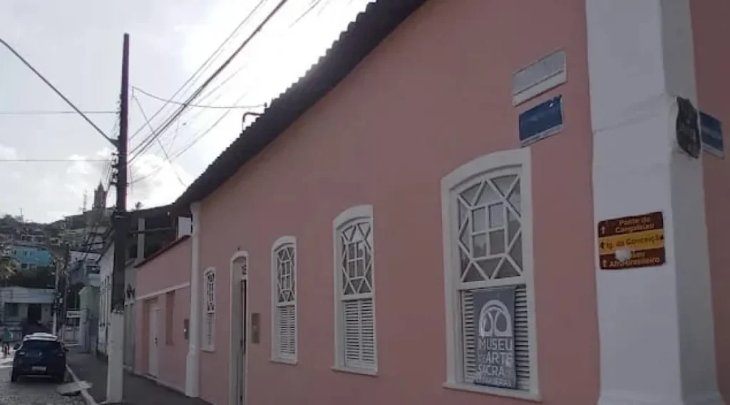 Exposição no Museu de Arte Sacra de Laranjeiras convida público a refletir sobre fé, arte e história