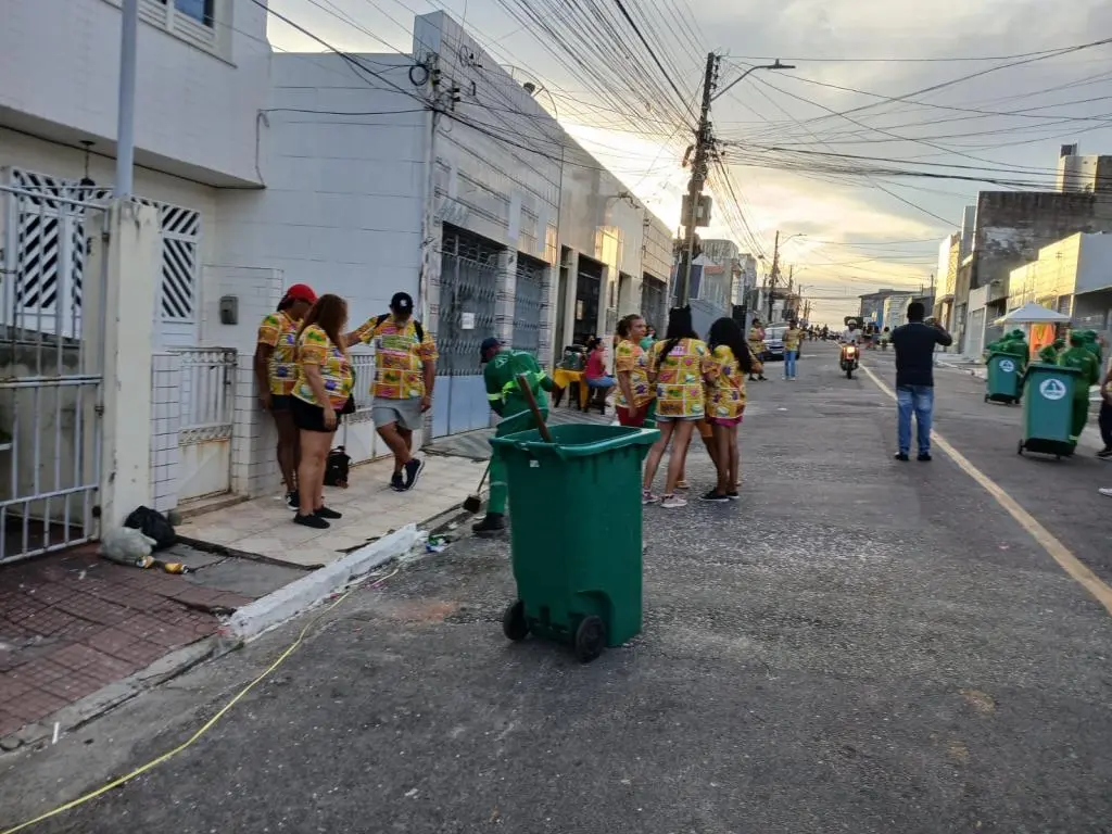 Prefeitura de Aracaju recolhe 6,6 mil toneladas de resíduos nos primeiros dias do Rasgadinho