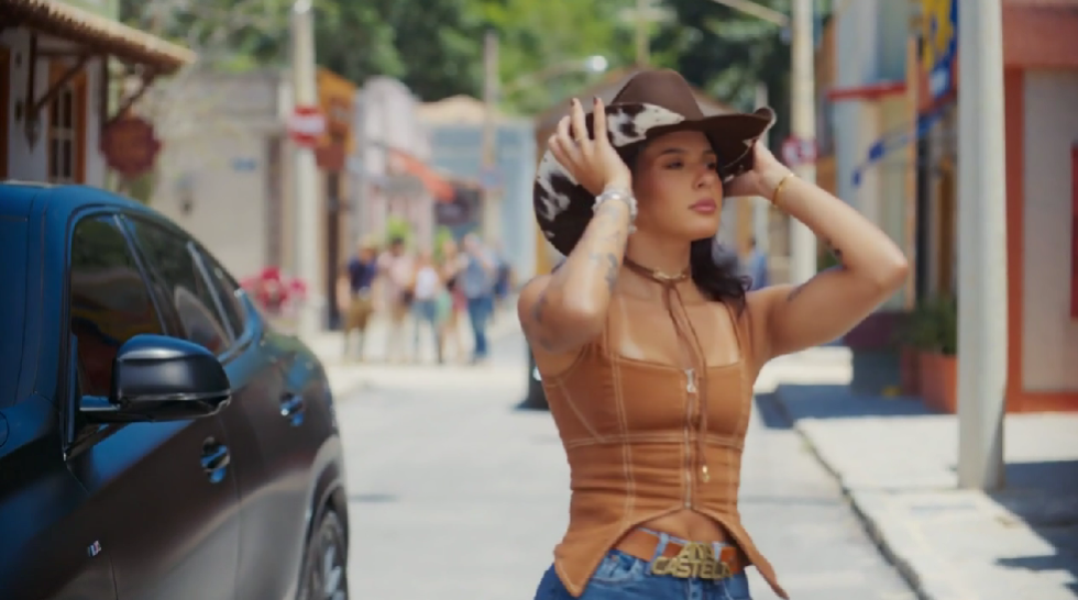 Ana Castela comemora estreia em novela da Globo e confirma novas participações