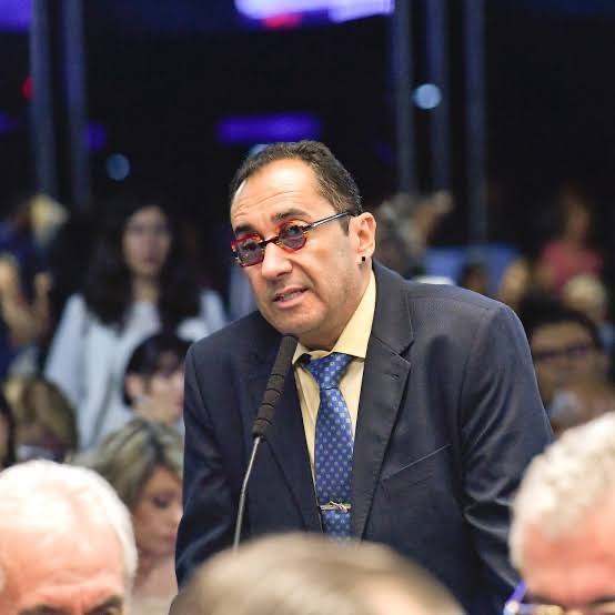 Jorge Kajuru anuncia afastamento da política após diagnóstico de Parkinson