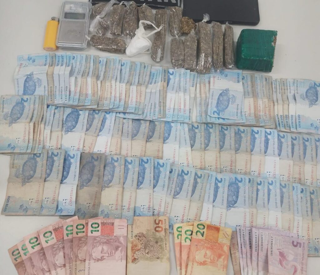 Ação policial em Maruim termina com dois homens presos por suspeita de tráfico de drogas