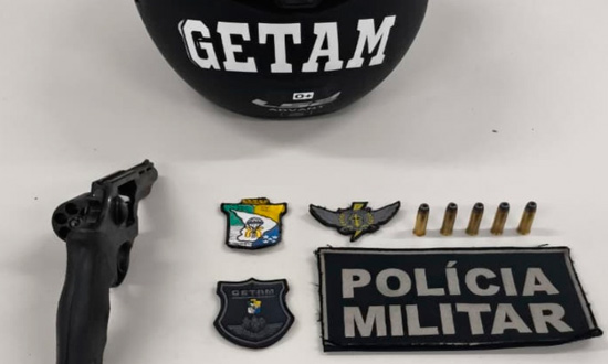 PM prende homem por porte ilegal de arma e apreende revólver no Centro de Aracaju