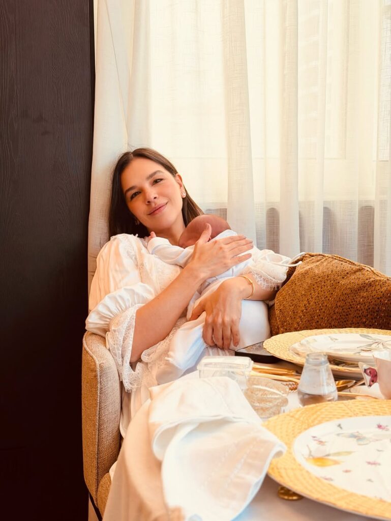 Mariana Rios revela diagnóstico de mastite e fala sobre dificuldades no pós-parto