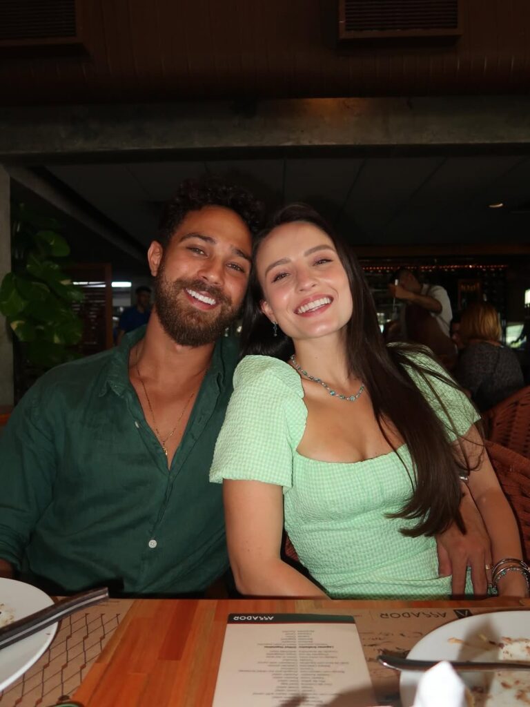 Larissa Manoela emociona ao homenagear marido em aniversário: “Um novo começo”