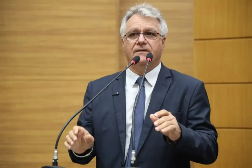 Deputado Chico do Correio destaca liberação de emendas para obras de abastecimento de água