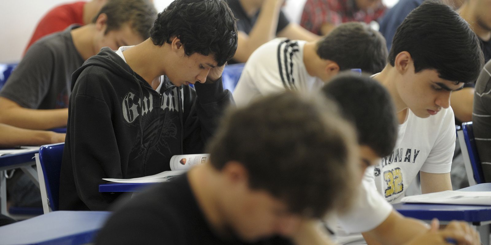 estudantes provas selecao do programa de avaliacao seriada pas 0412111047 0