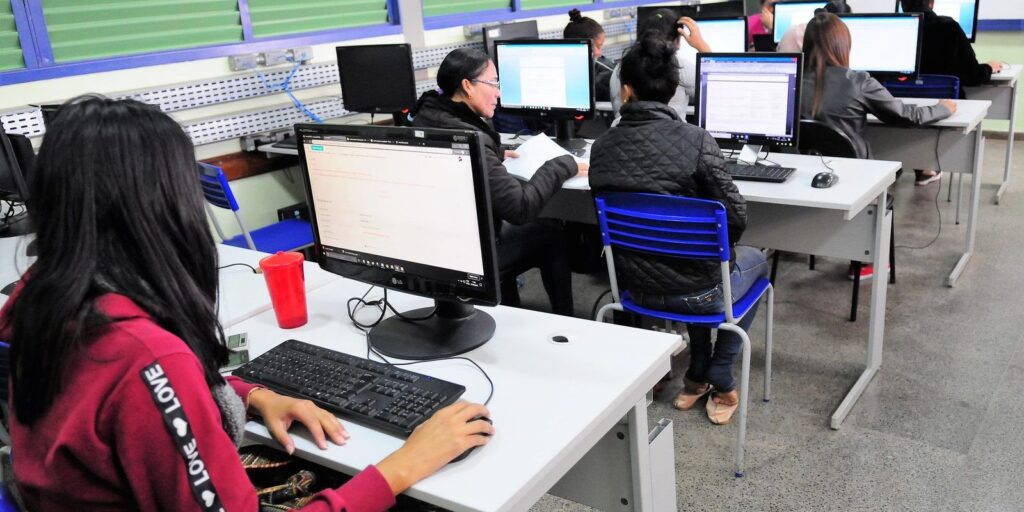 Empresas poderão abater dívidas ao conectar faculdades e institutos federais à internet