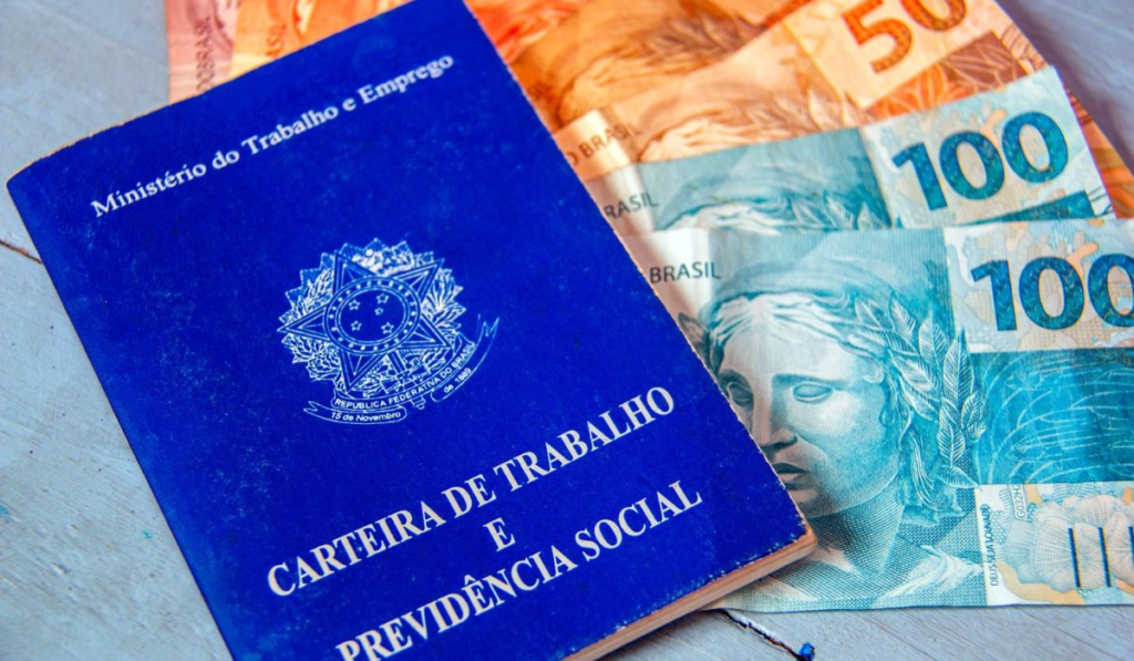 Salário mínimo de R$ 1.621 começa a valer nesta segunda-feira; veja impactos
