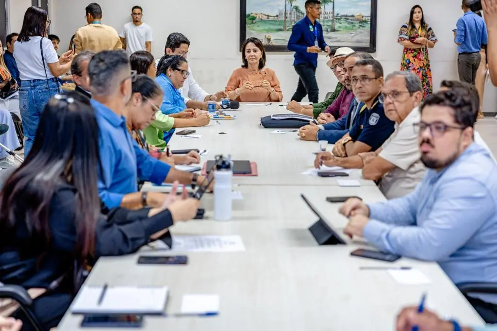 Prefeita Emília Corrêa reúne secretarias para avançar planejamento do Centro Vivo em Aracaju