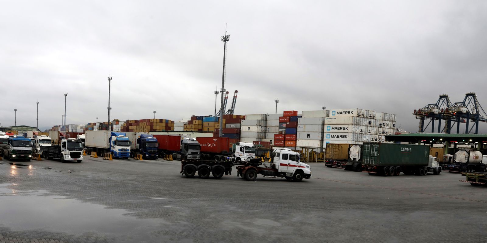 2020 04 29t000116z 1 lynxnpeg3s000 rtroptp 4 global trade