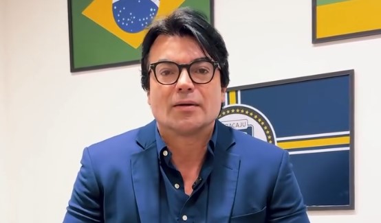 Secretário de Defesa de Aracaju defende porte de arma para mulheres contra o feminicídio.