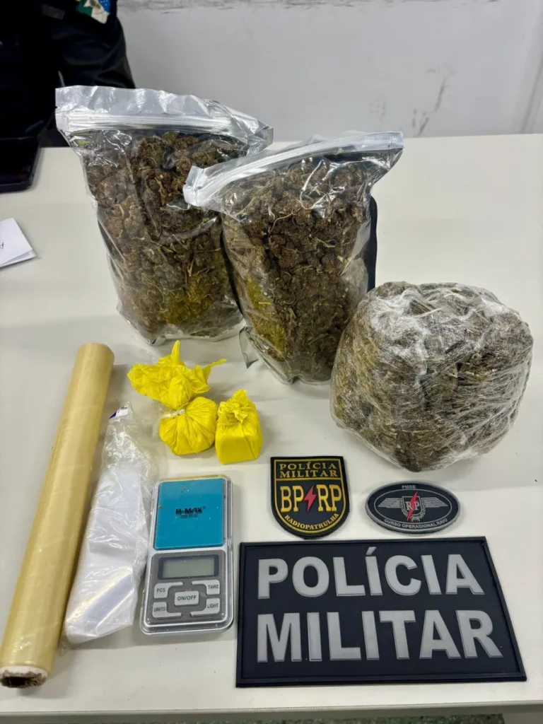 Polícia apreende mais de 700 gramas de drogas e balança em Nossa Senhora do Socorro
