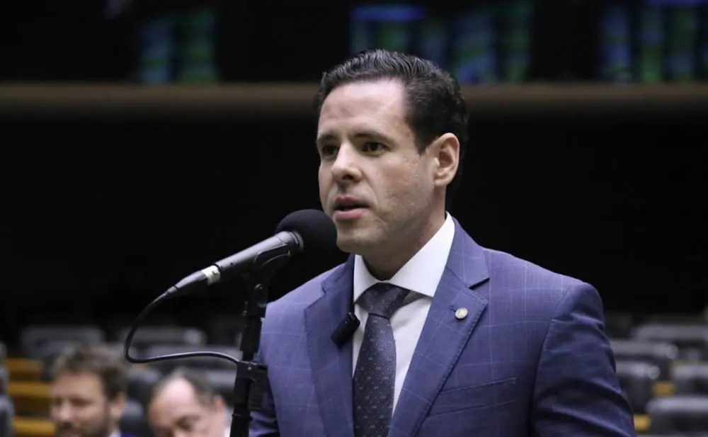 Deputado Rodrigo Valadares afirma fortalecimento do PL e reforça apoio a Flávio Bolsonaro