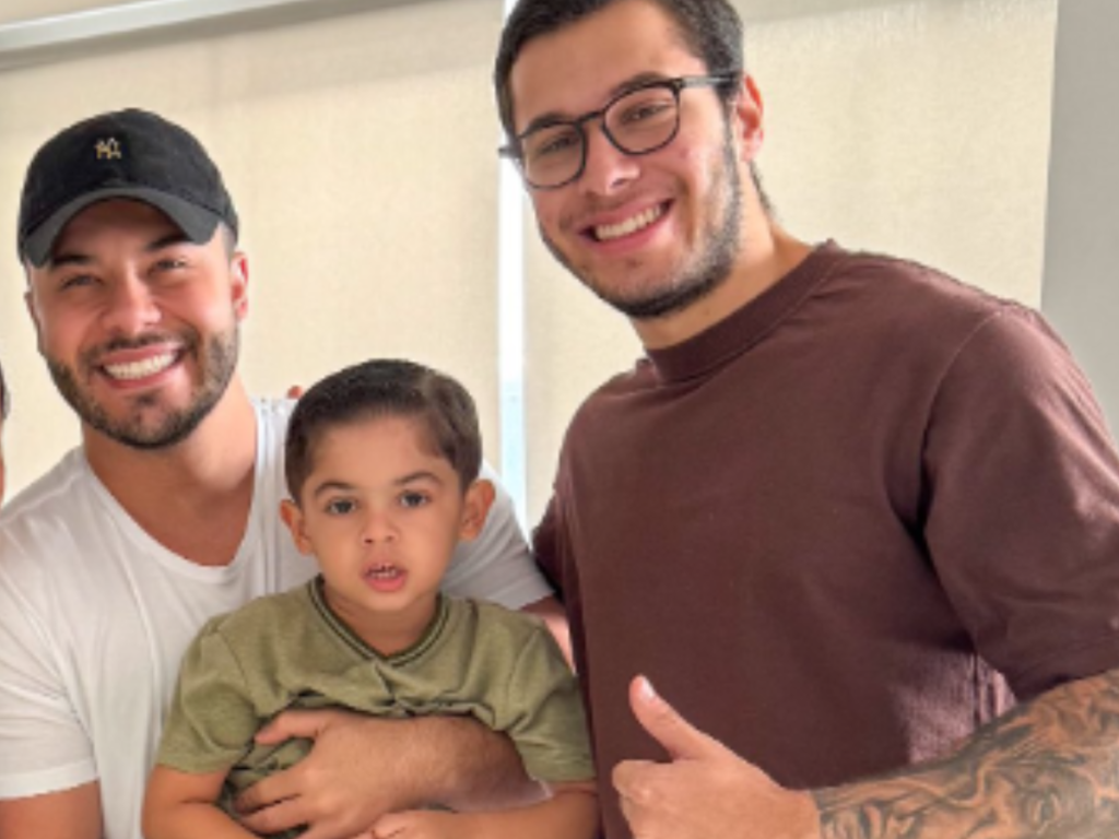 Irmão de Marília Mendonça pausa carreira musical e se dedica ao curso de Nutrição