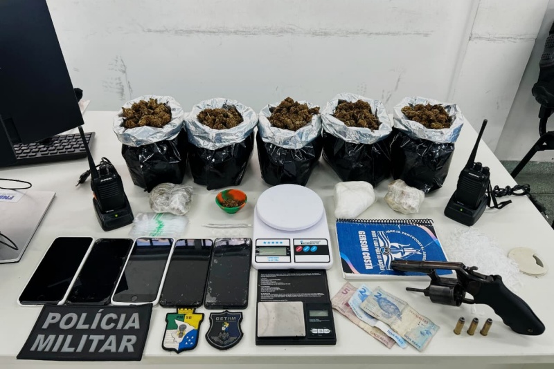 Polícia Militar apreende drogas e arma de fogo em Nossa Senhora do Socorro