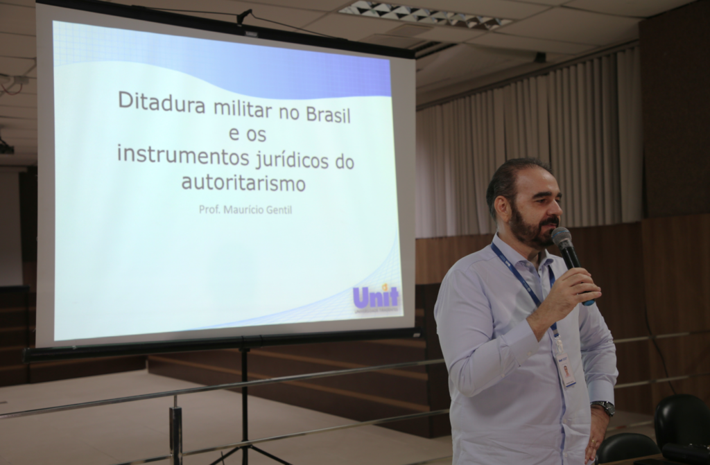 Justiça de transição e memória democrática são debatidas