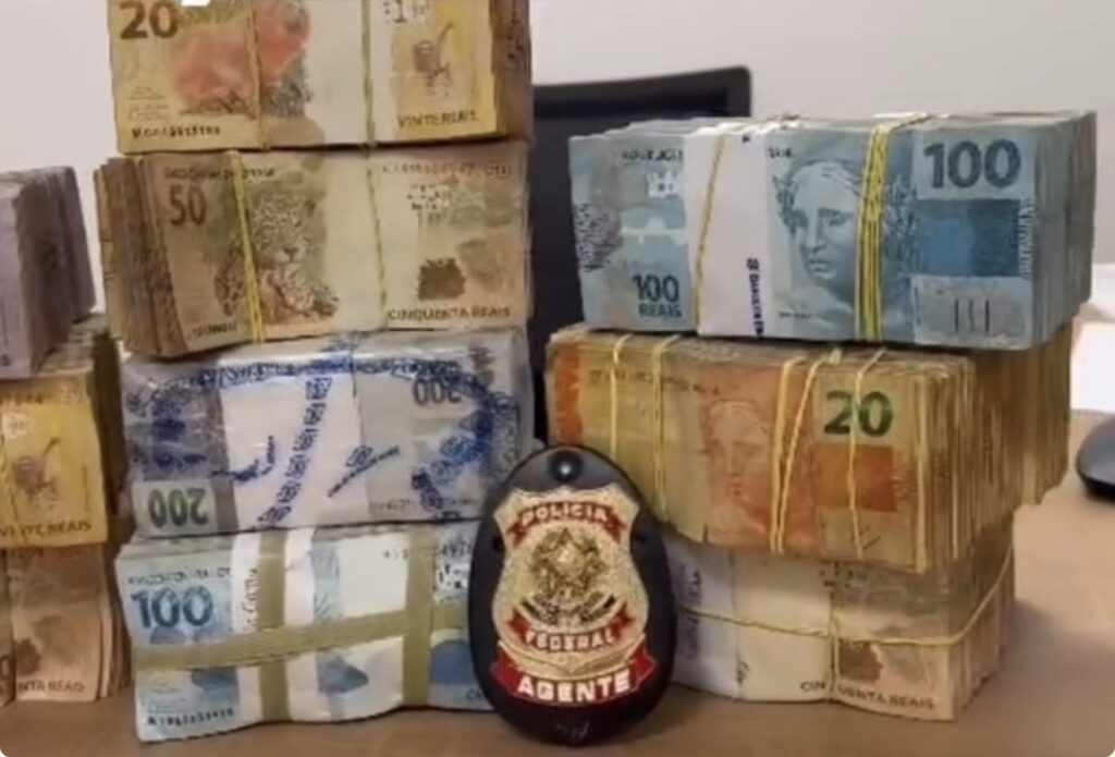 Operação da Polícia Federal em Aracaju resulta na apreensão de R$ 500 mil em espécie