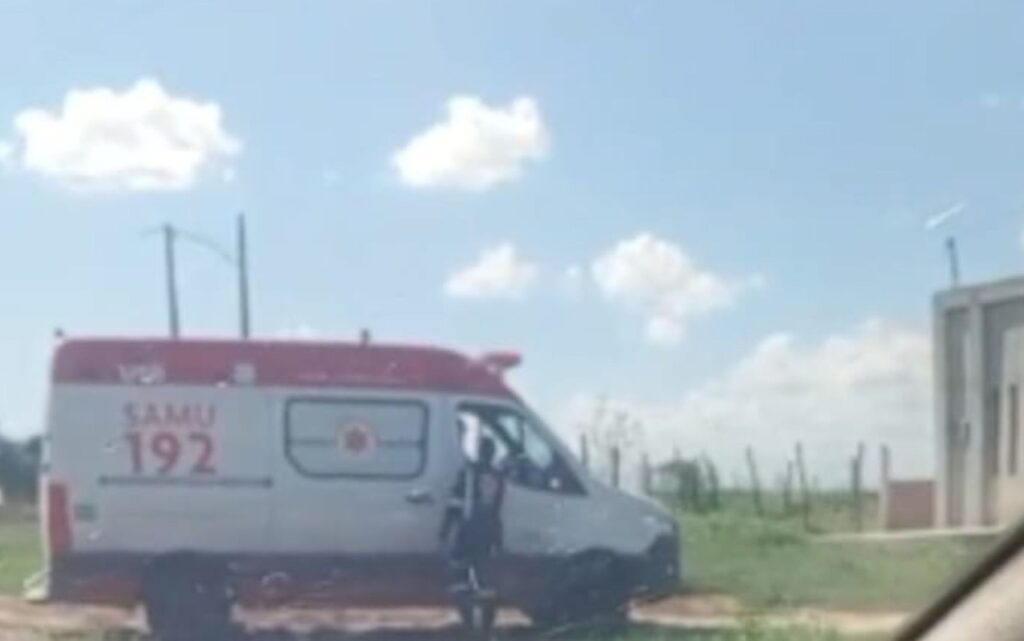 Mulher morre atropelada por caminhão em Nossa Senhora das Dores; motorista prestou socorro