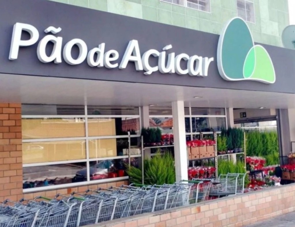  Pão de Açúcar entra em recuperação extrajudicial em 2026. Saiba os motivos da crise, o valor da dívida e o que acontece com as lojas e clientes a partir de agora.