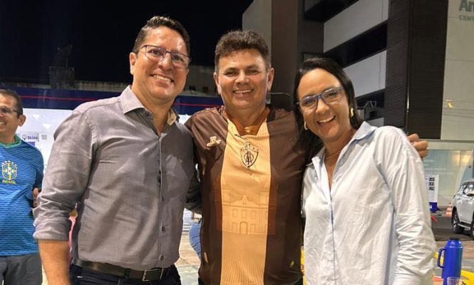 “Me senti usado”: Valmir de Francisquinho rompe com Ricardo Marques e expõe crise na oposição