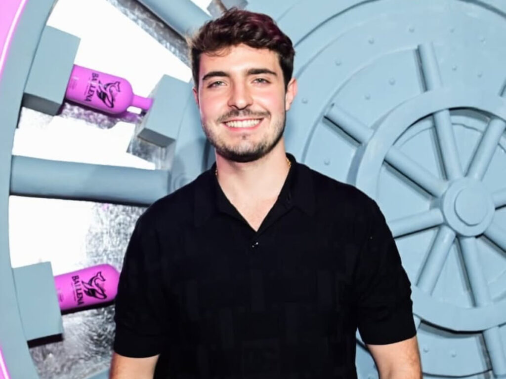 João Augusto diz que Record percebeu seu interesse e lhe deu espaço no “Domingo Espetacular”