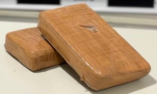 Mulher é presa em pousada de Aracaju com 2 kg de cocaína tipo exportação