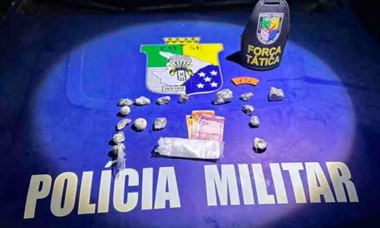 Polícia Militar prende dois suspeitos por tráfico no povoado Caminho do Cruzeiro Redondo, em Cedro de São João