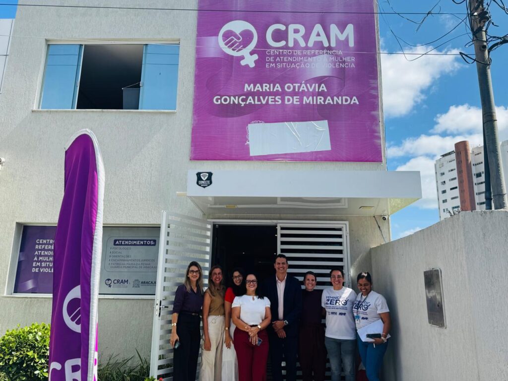 Equipe do CRAM Aracaju passa por capacitação para conduzir inscrições do Cartão C+ Mulher