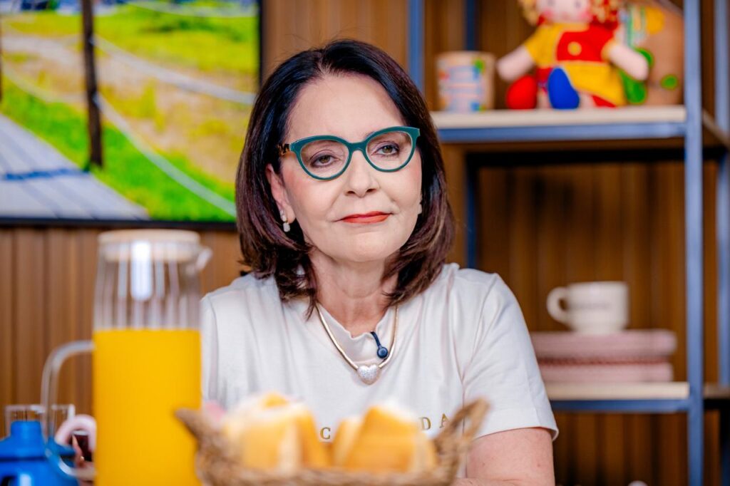 Prefeita Emília Corrêa questiona incoerências na política: “a verdadeira oposição não faz malabarismos para evitar desconfortos”