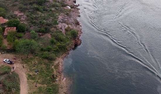 Corpo de homem arrastado por enxurrada é localizado às margens do Rio São Francisco