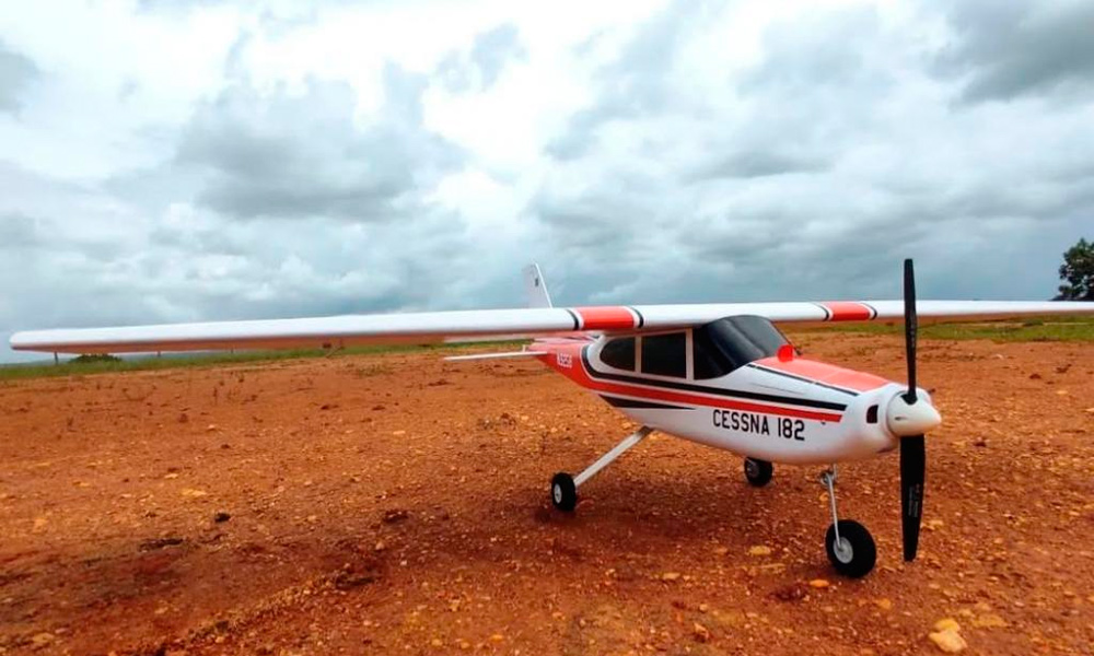 aeromodelo Setur