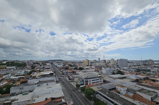 Previsão aponta chance de chuvas fracas e céu encoberto em Sergipe