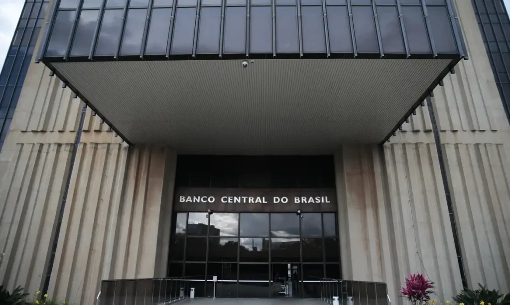 Ata do Copom: BC não sinaliza novos cortes na Selic