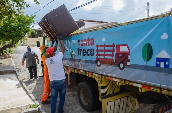 Prefeitura de Aracaju divulga programação semanal do Cata-treco