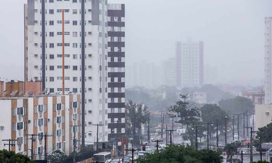 Meteorologia prevê chuva intensa e ventos fortes em Sergipe nesta terça